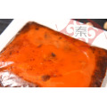 Salsa de chile rojo clásico con sellings calientes